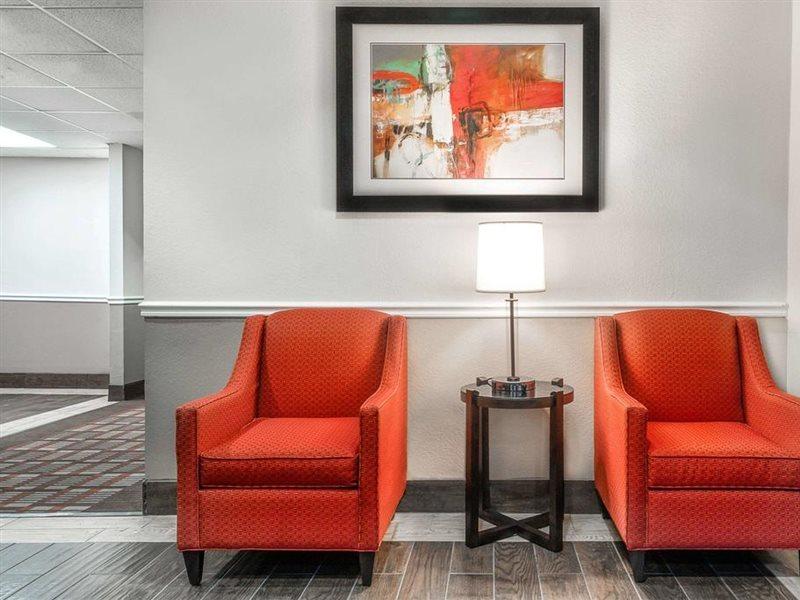 Days Inn & Suites By Wyndham Dallas Ngoại thất bức ảnh
